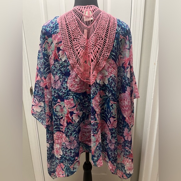Floral Pink and Blue Women's Kimono NWT - Picture 1 of 4